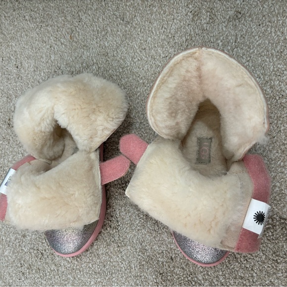 UGG Toddler Classic II Glitter Boot SIZE 7 - Picture 8 of 9
